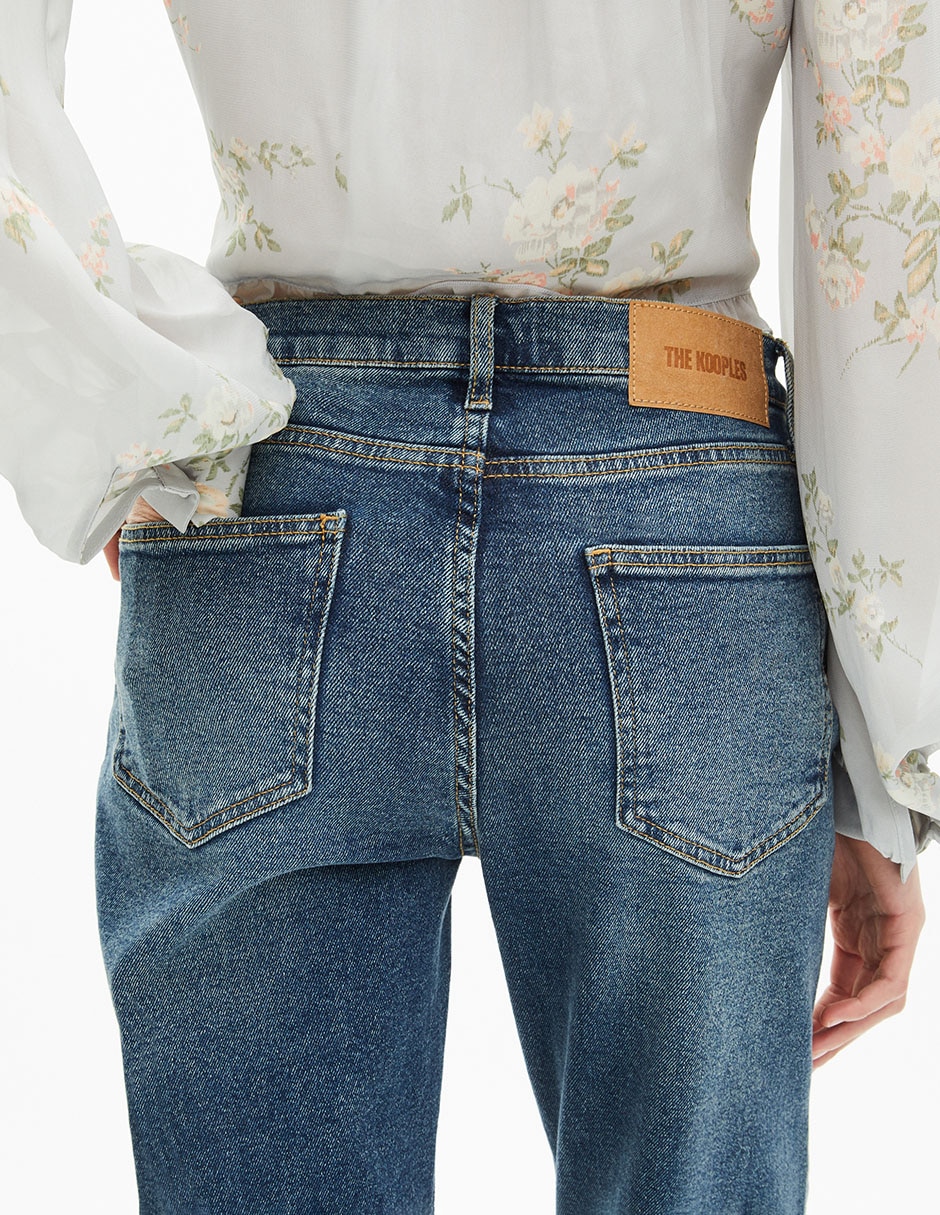 Jeans flare corte cintura para mujer 4