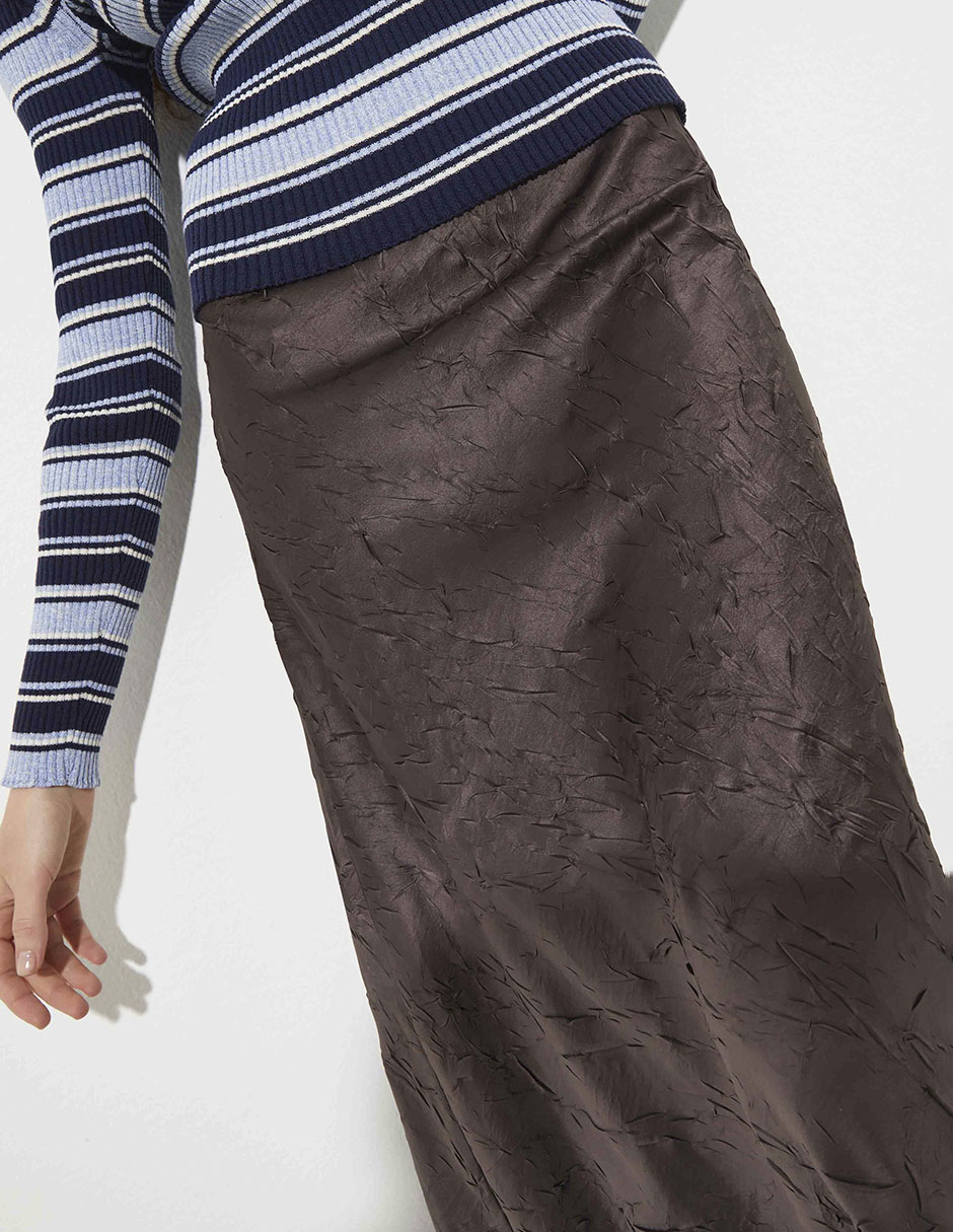 Falda crop a la cintura