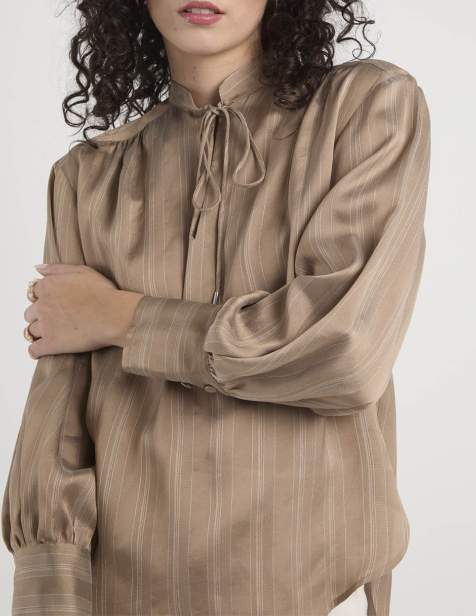 Blusa Max& manga corta para mujer 4