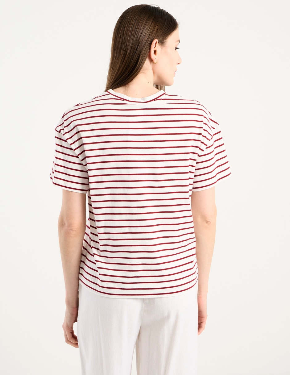 Playera manga corta Pennyblack cuello redondo para mujer