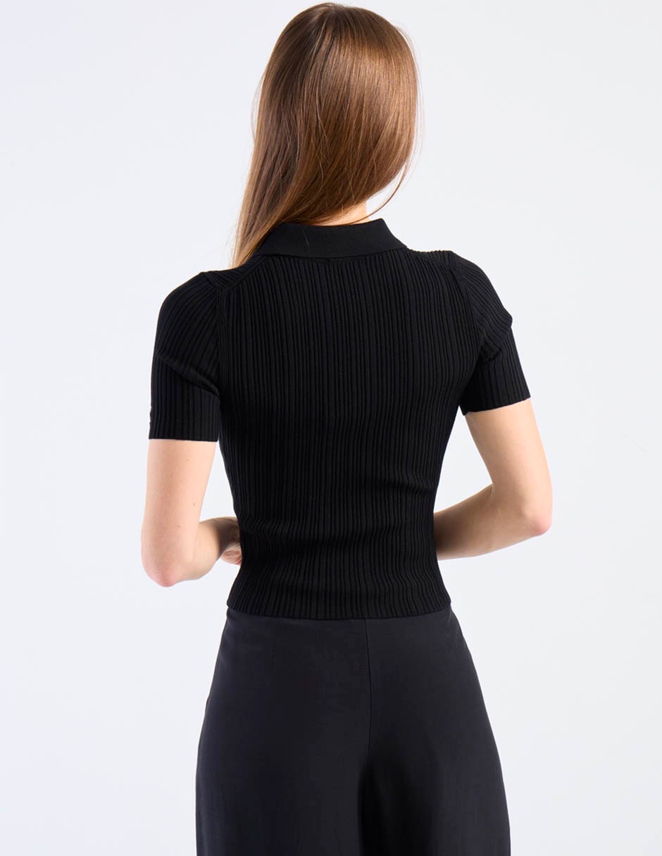 Playera tipo polo para mujer 6