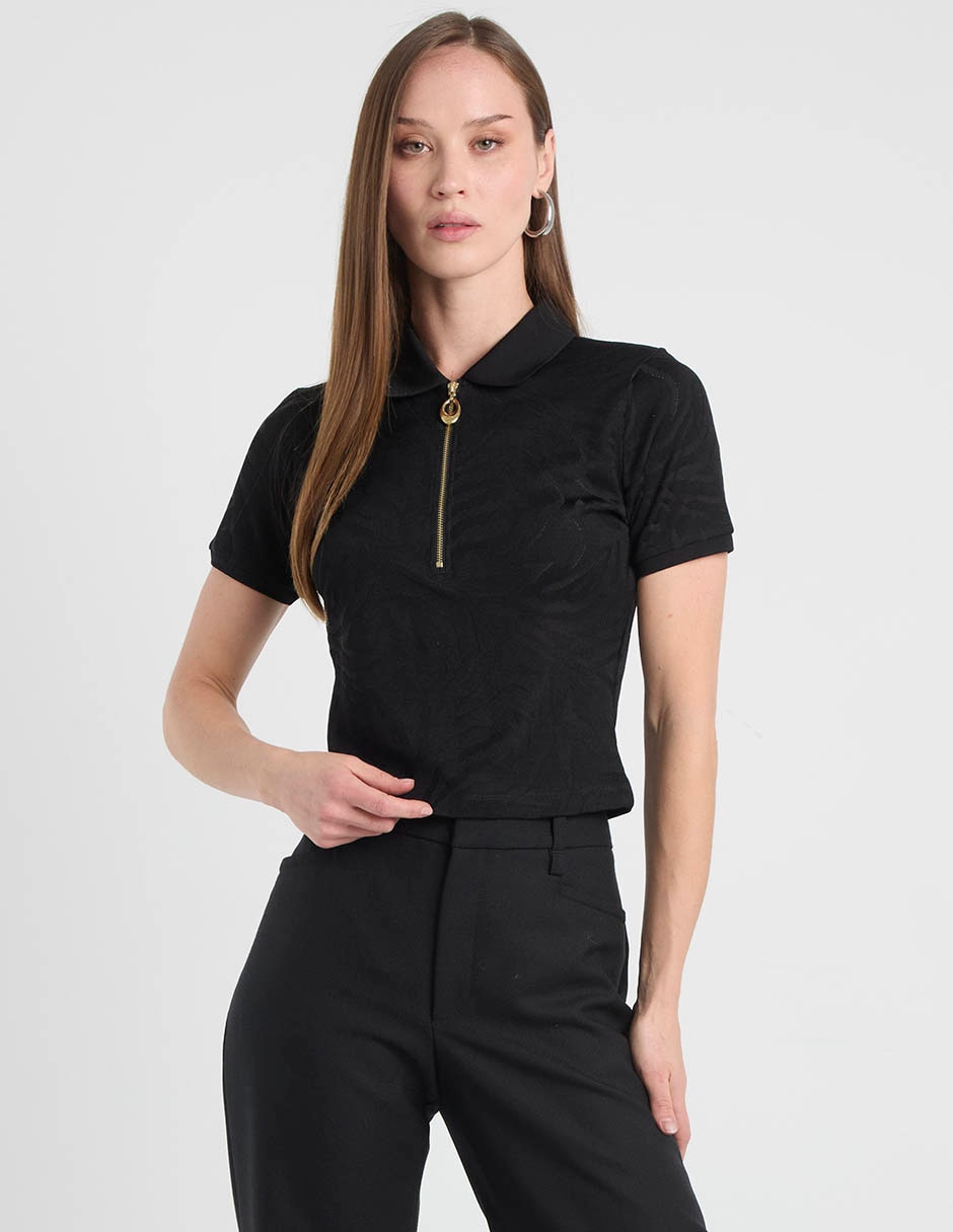 Top cuello redondo escote regular