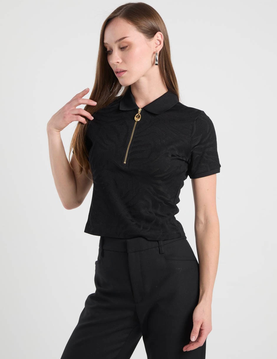 Top cuello redondo escote regular 7