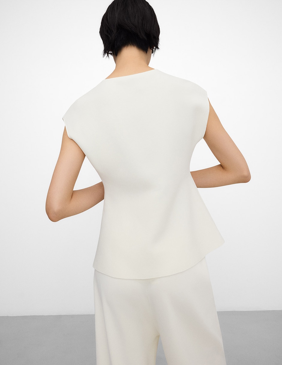 Blusa Adolfo Dominguez sin manga para mujer