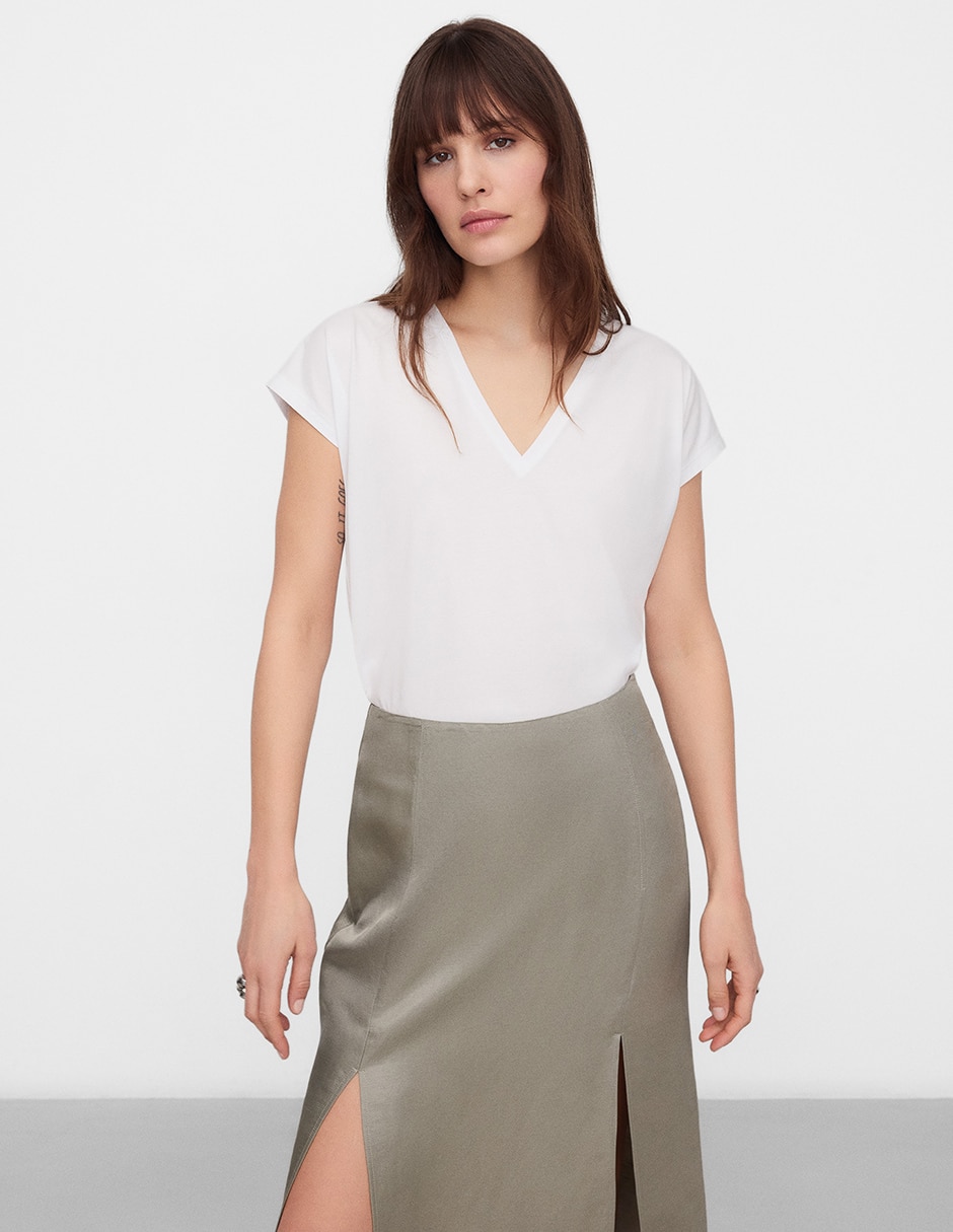 Playera manga corta cuello v para mujer Playera manga corta cuello v para mujer