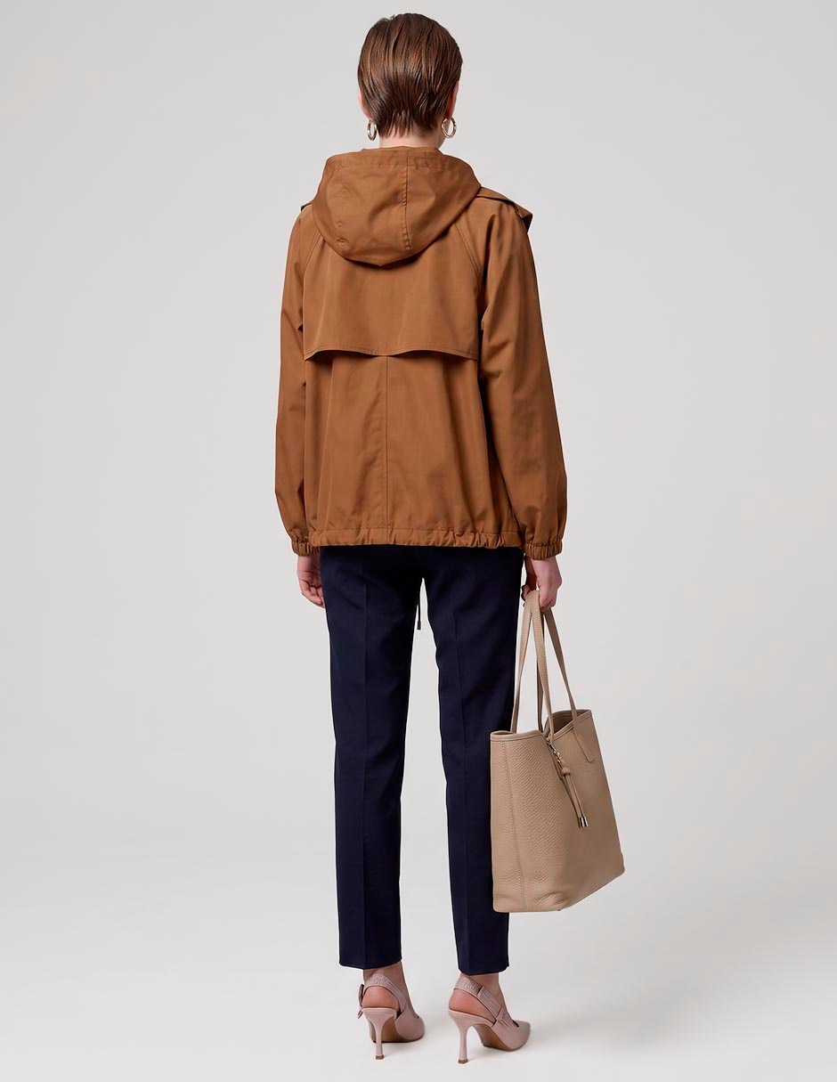 Chamarra impermeable para mujer 2