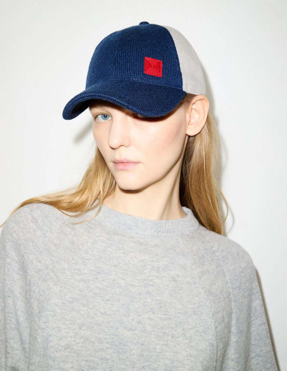 Gorra visera curva broche Max& Co para mujer 2