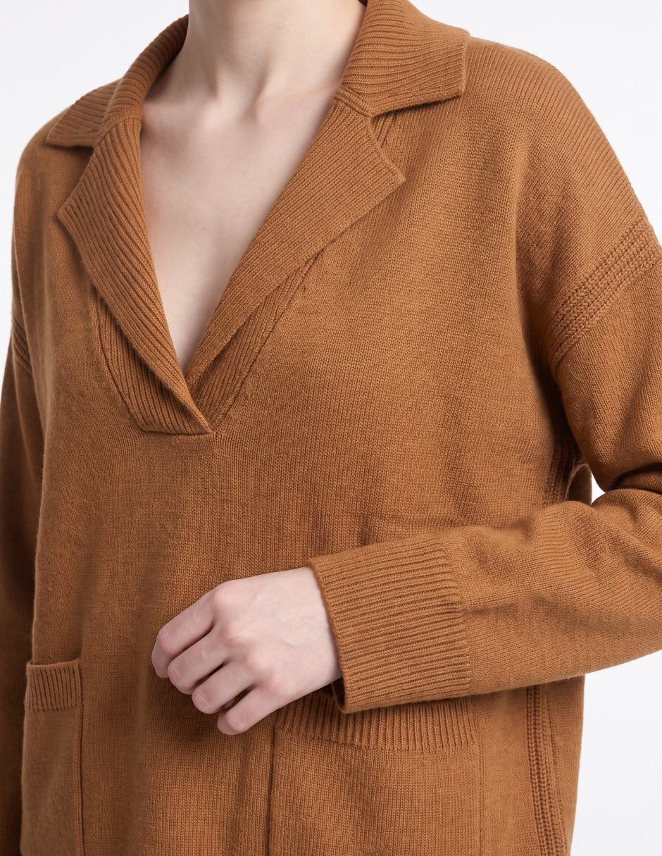 Suéter cuello solapa para mujer 4