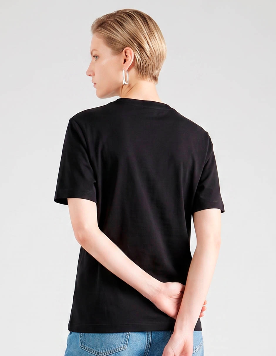 Playera manga corta cuello redondo para mujer 2