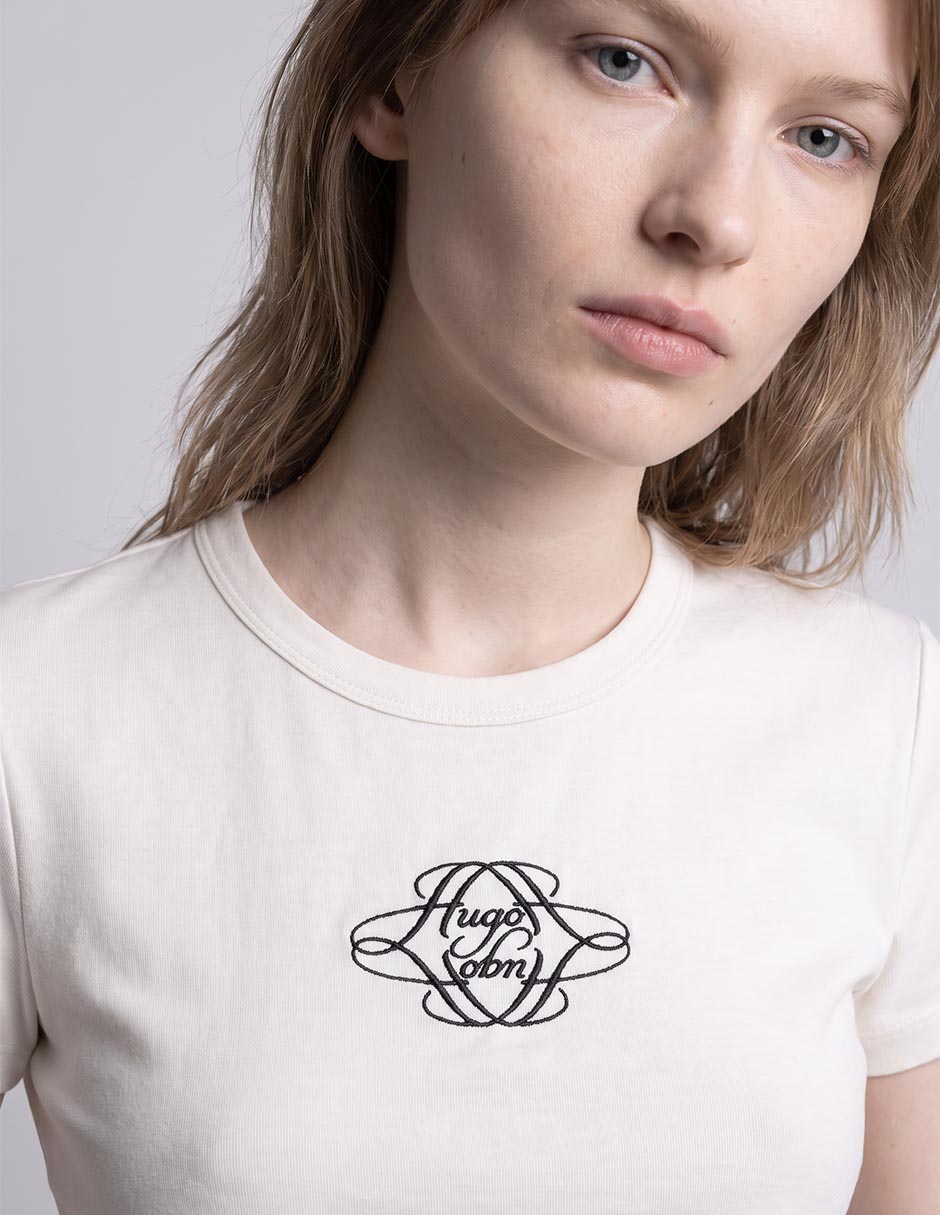 Playera manga corta cuello redondo para mujer 2