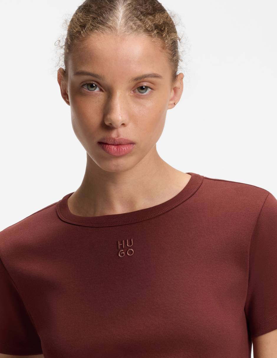Playera manga corta cuello redondo para mujer 3