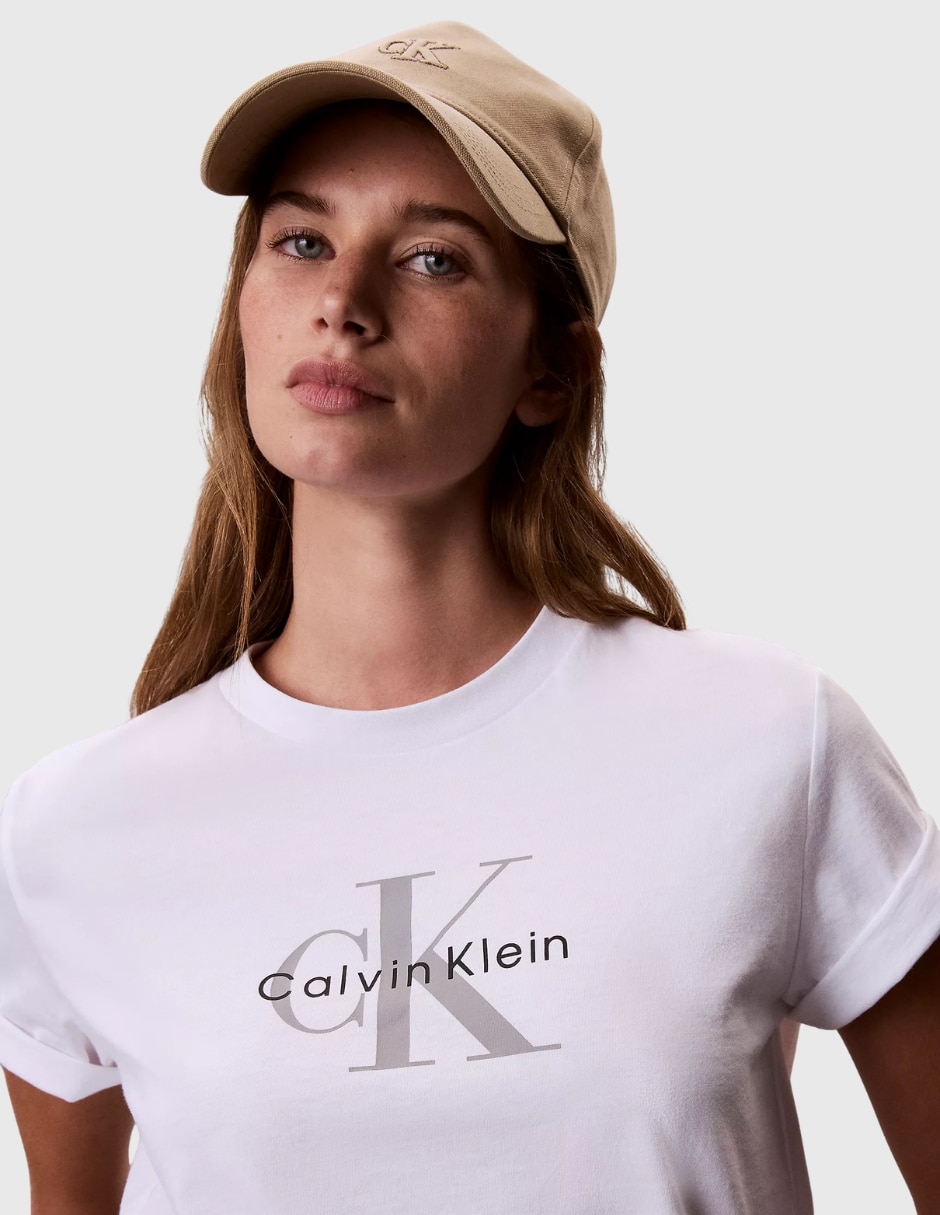 Playera manga corta cuello redondo para mujer 3