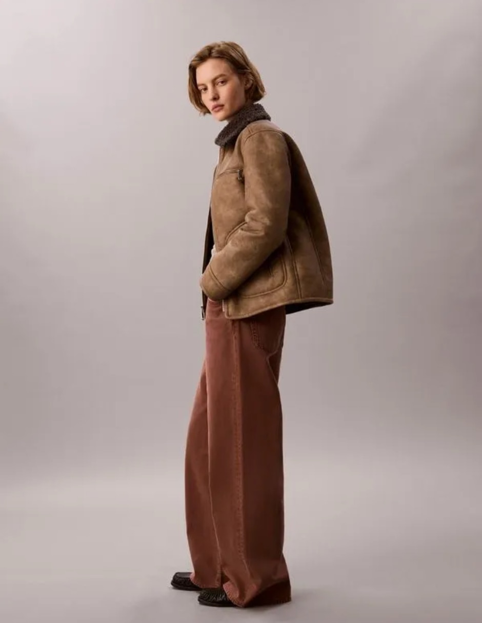 Jeans wide leg calvin klein para mujer 3